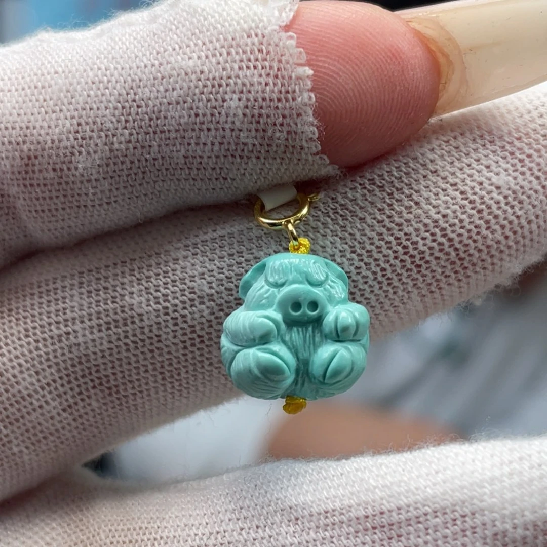 绿松石未镶嵌挂件