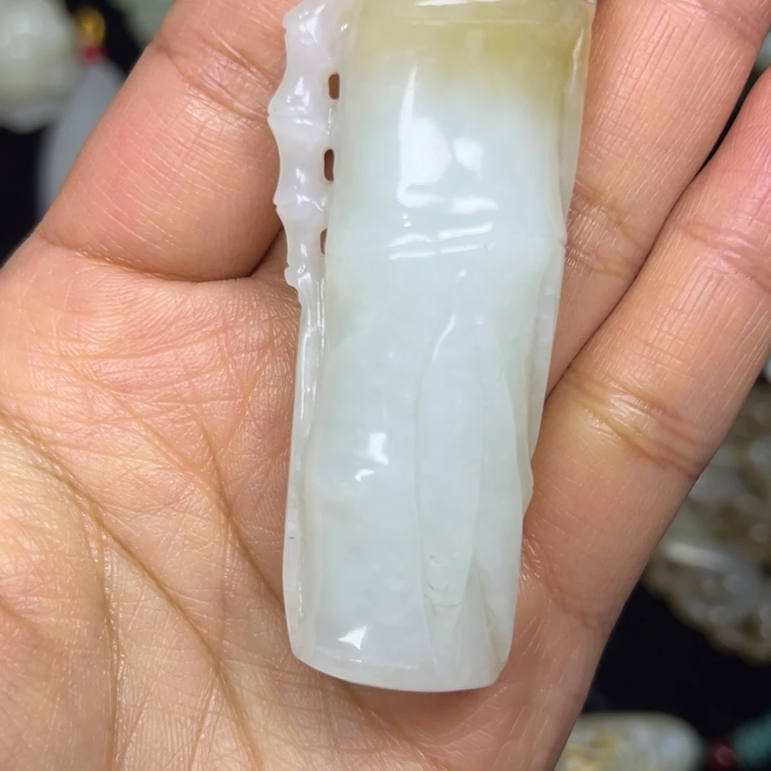 星***坠和田玉未镶嵌颈饰