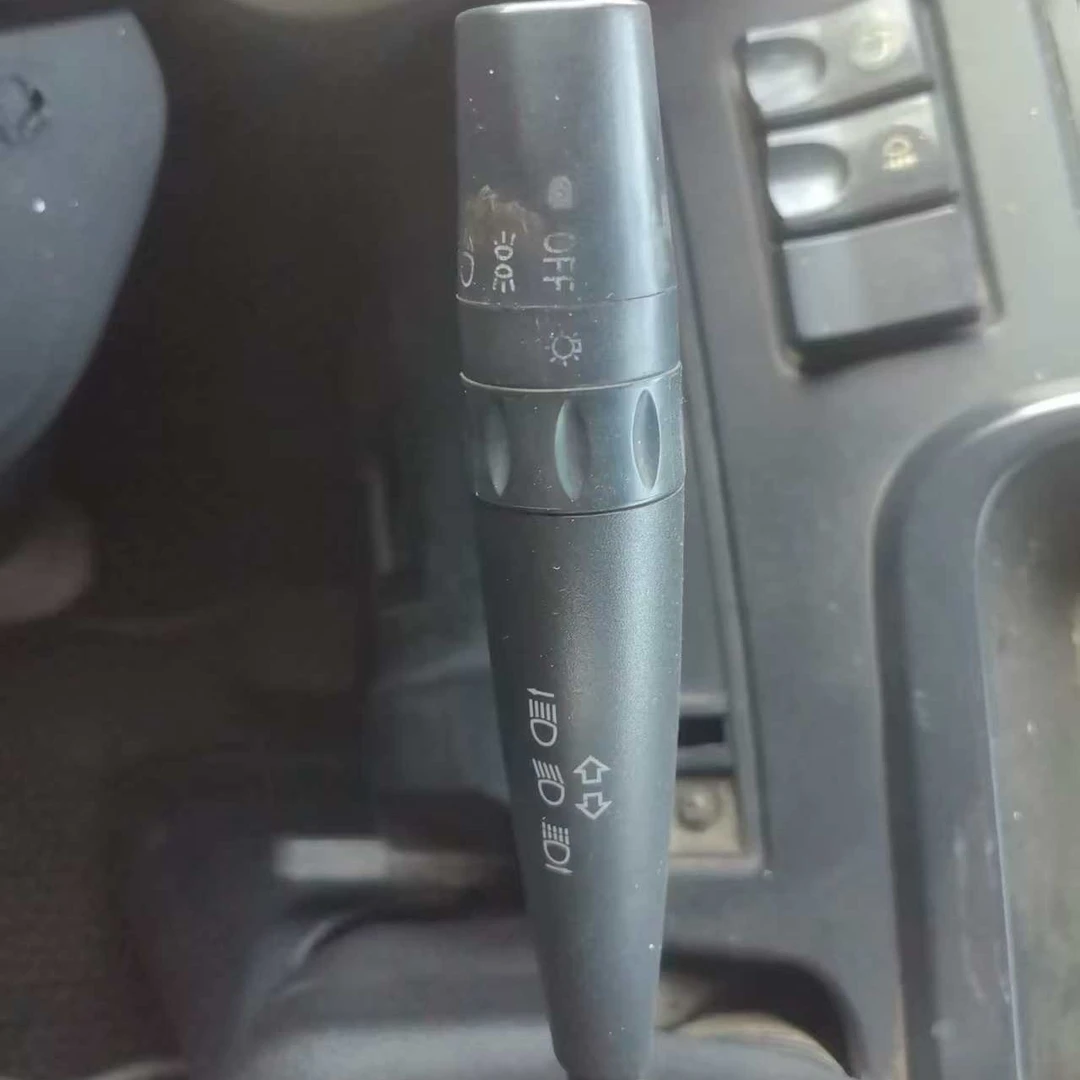 新M3000方向盘组合开关左边，原厂