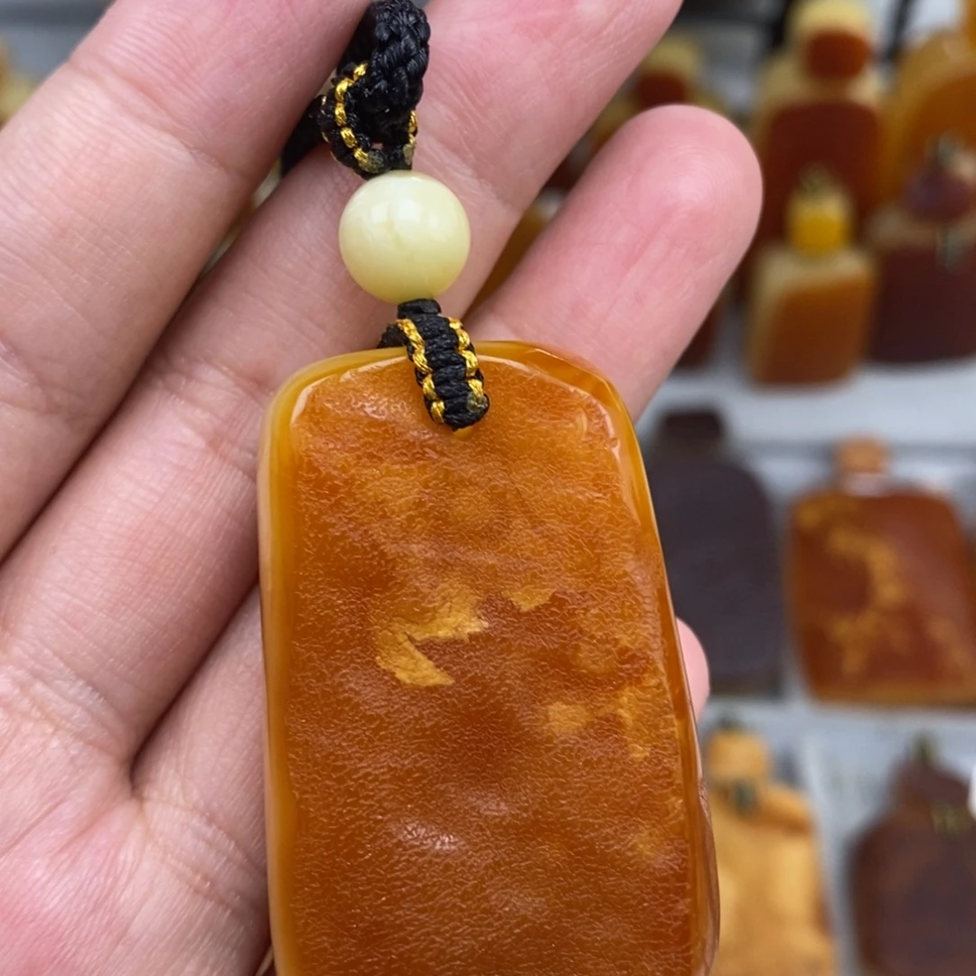 琥珀未镶嵌珠宝奇石