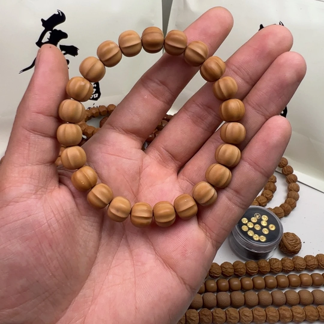 吊坠猴头核桃微瑕小鲨鱼