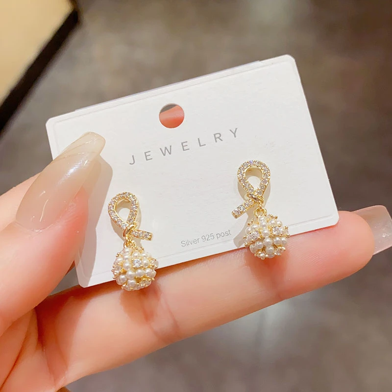 铜合金耳饰 微镶锆石短款小耳坠气质小巧几何耳钉设计感网红耳饰