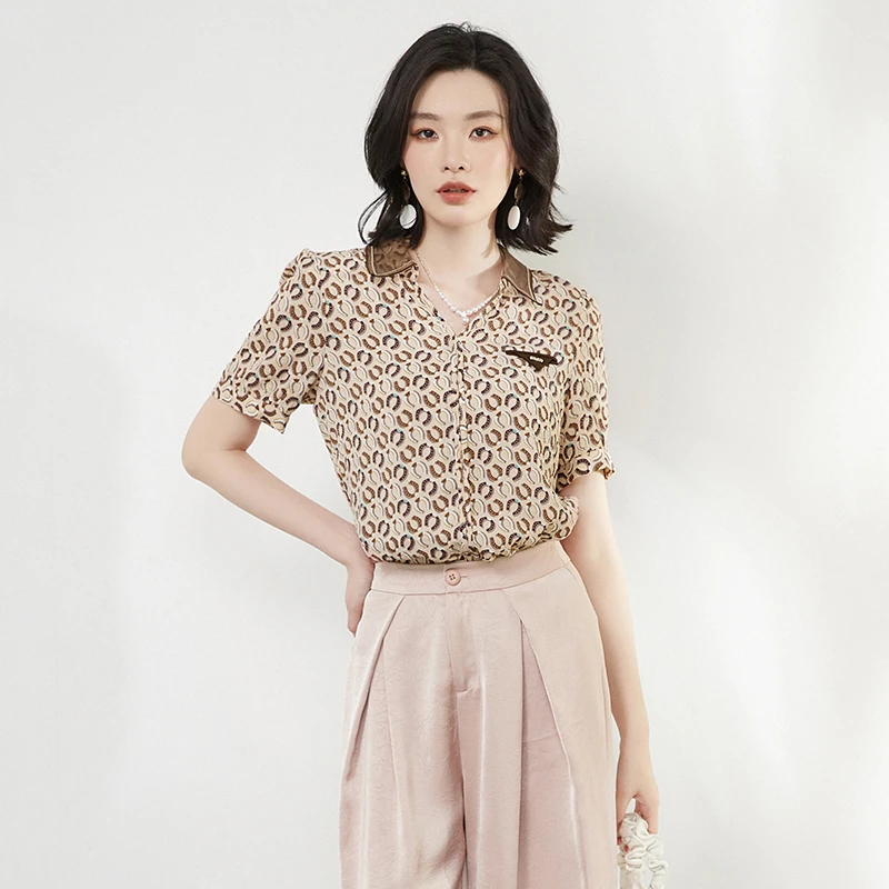 52HH0D0030时尚翻领上衣五分袖衬衫专柜折扣女装2025夏