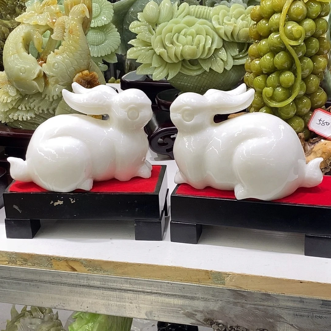 手***前玉家居摆件兔子摆件