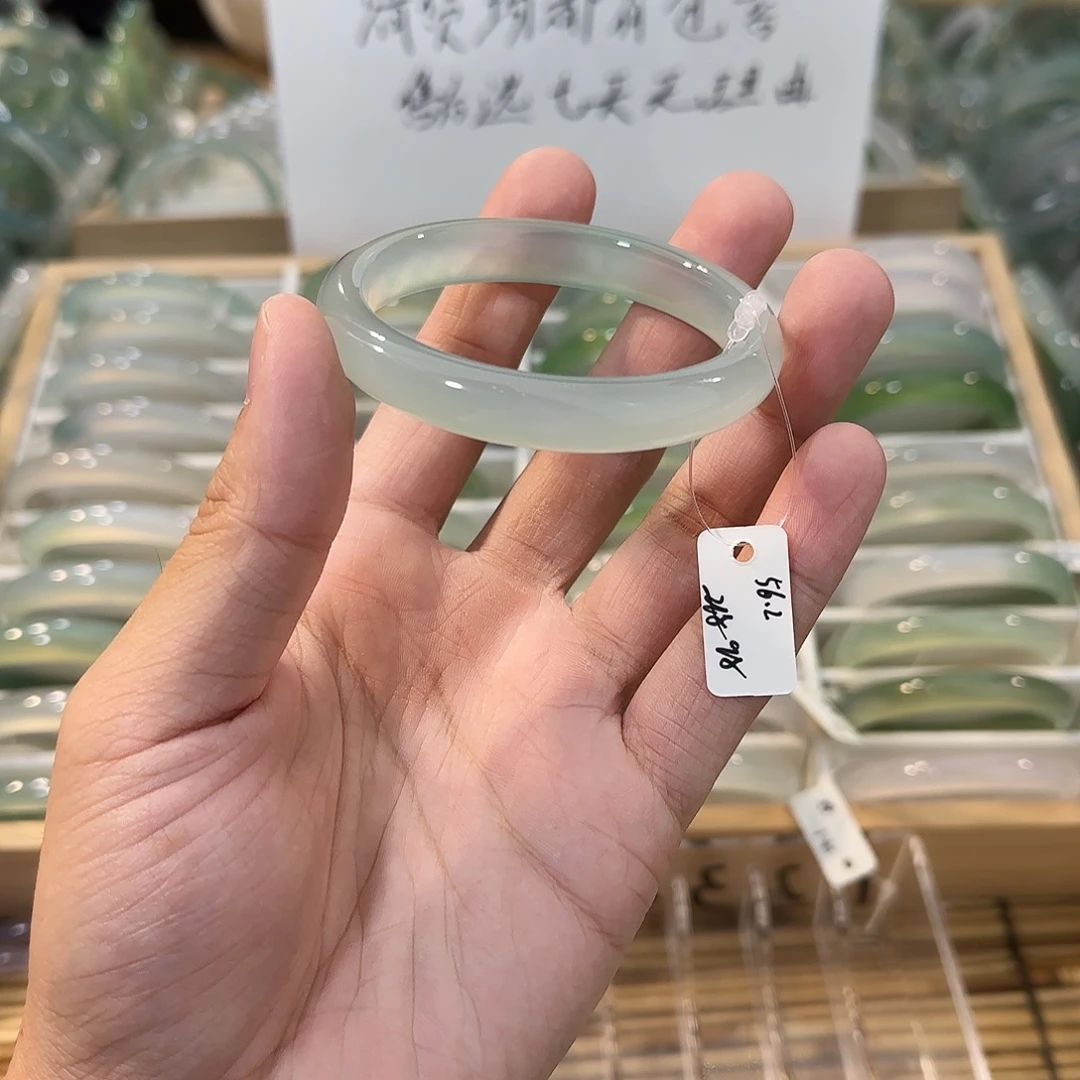 玛瑙/玉髓未镶嵌手镯圈口56.2