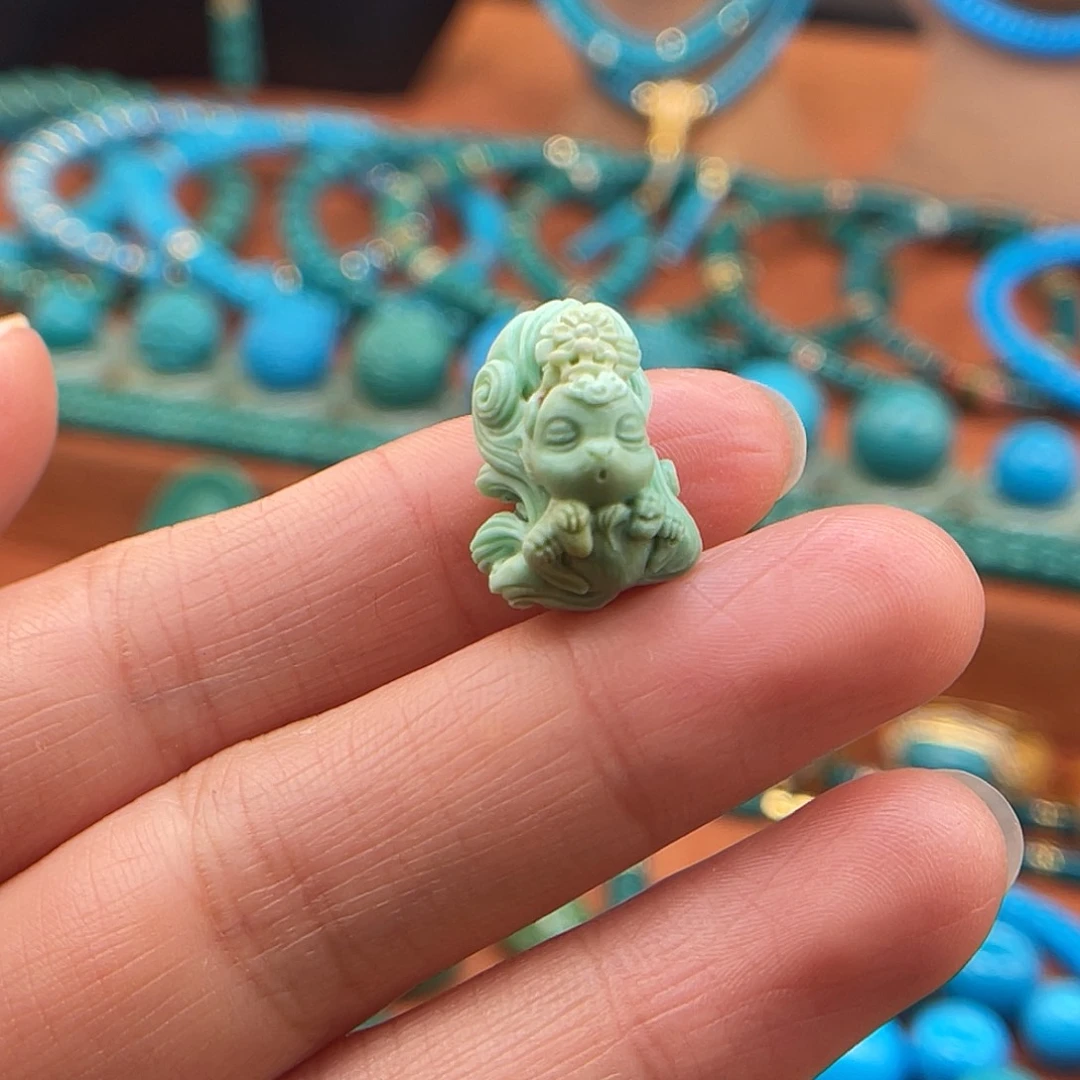 绿松石未镶嵌珠宝奇石