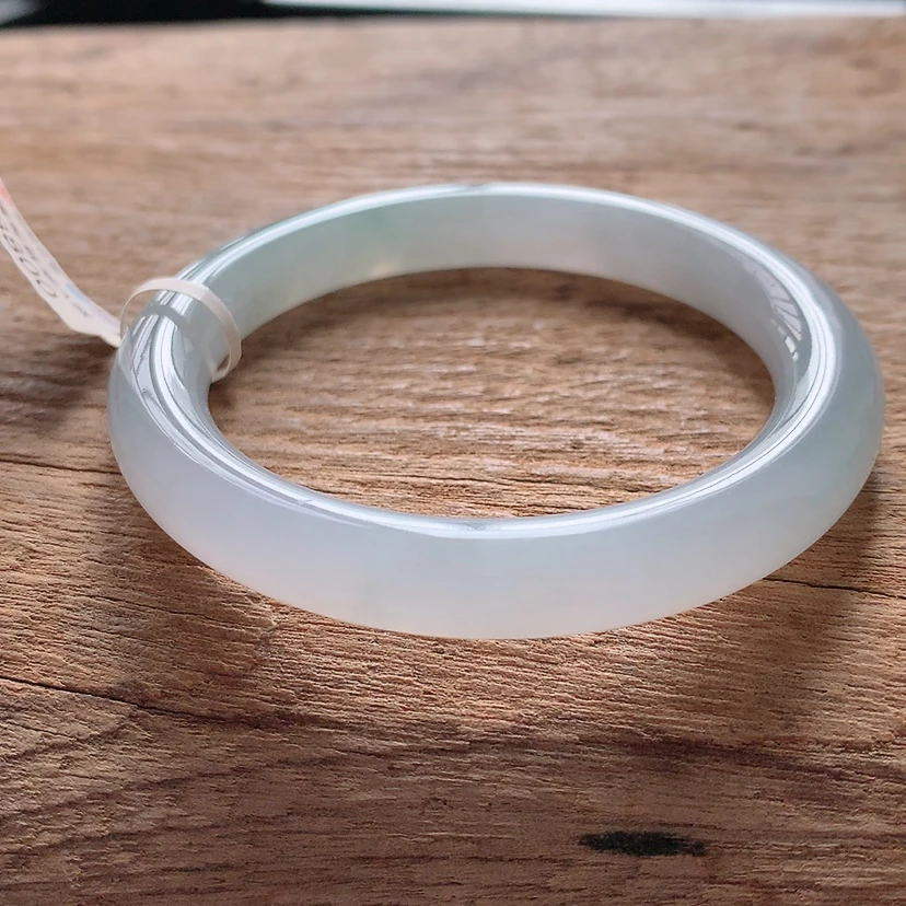 圆条51mm 冰糯种白月光天然缅甸翡翠A货手镯
