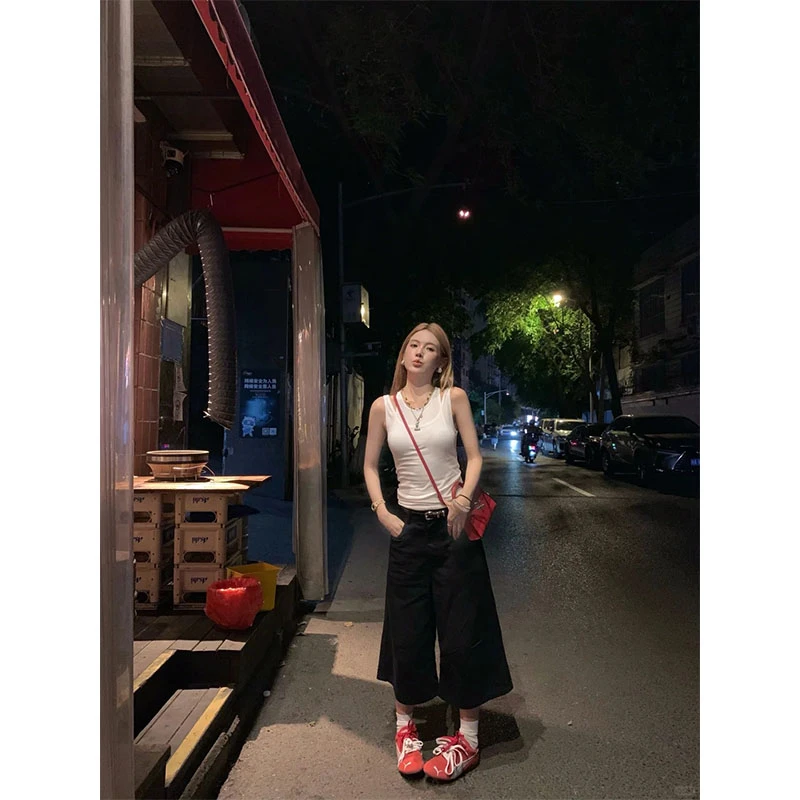 韩系夏季新款设计感假两件纯欲吊带背心外出高腰直筒七分裤牛仔裤