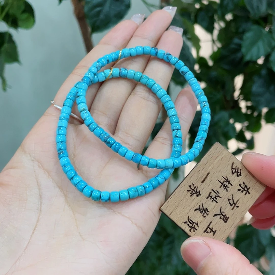 绿松石颈饰未镶嵌