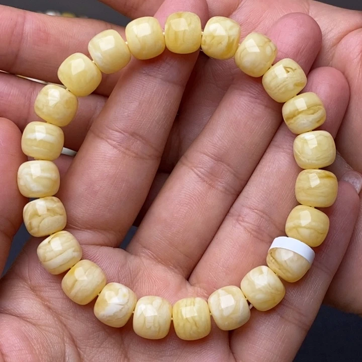 未镶嵌琥珀手串，