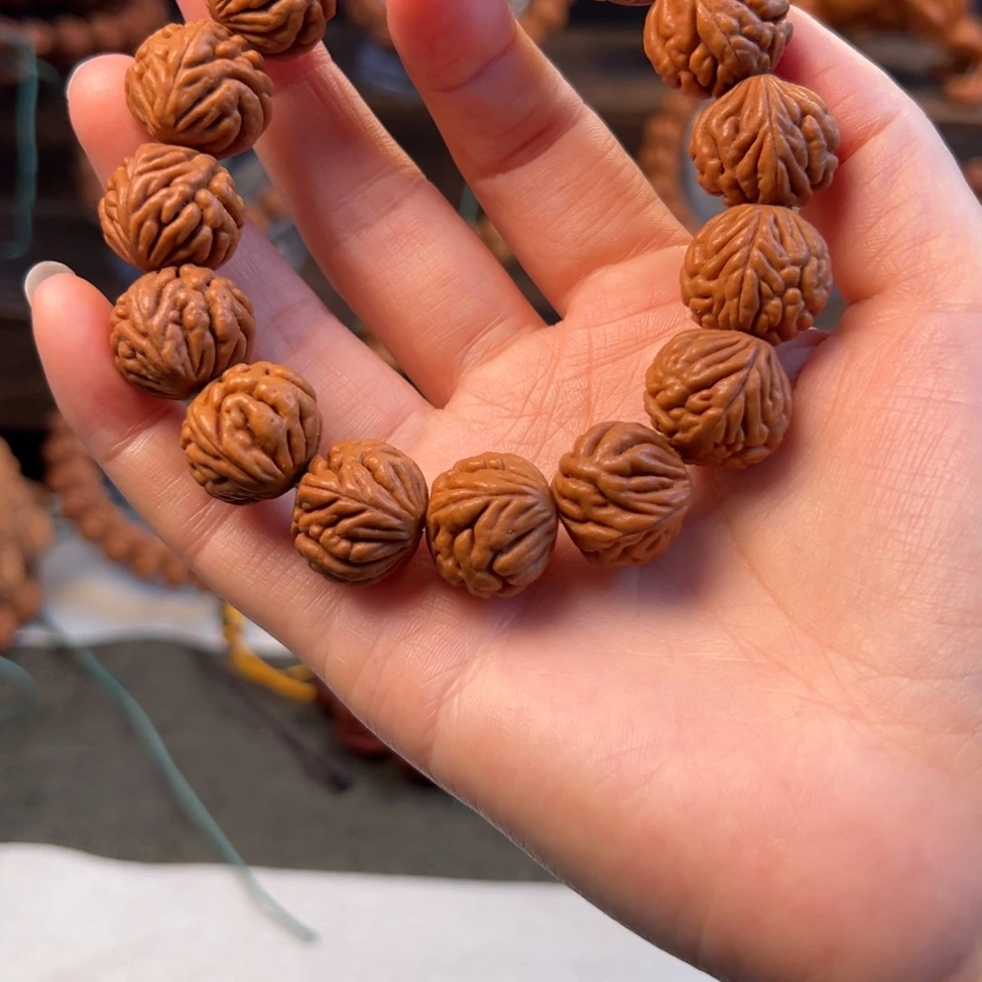 【闪购商品】桃核吊坠Y*18尺寸豹子头