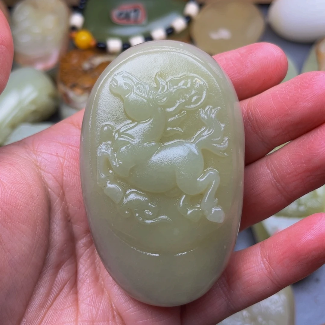 石材方解石手把件马