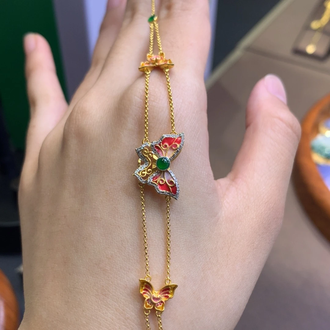 翡翠18K金镶嵌颈饰翡翠