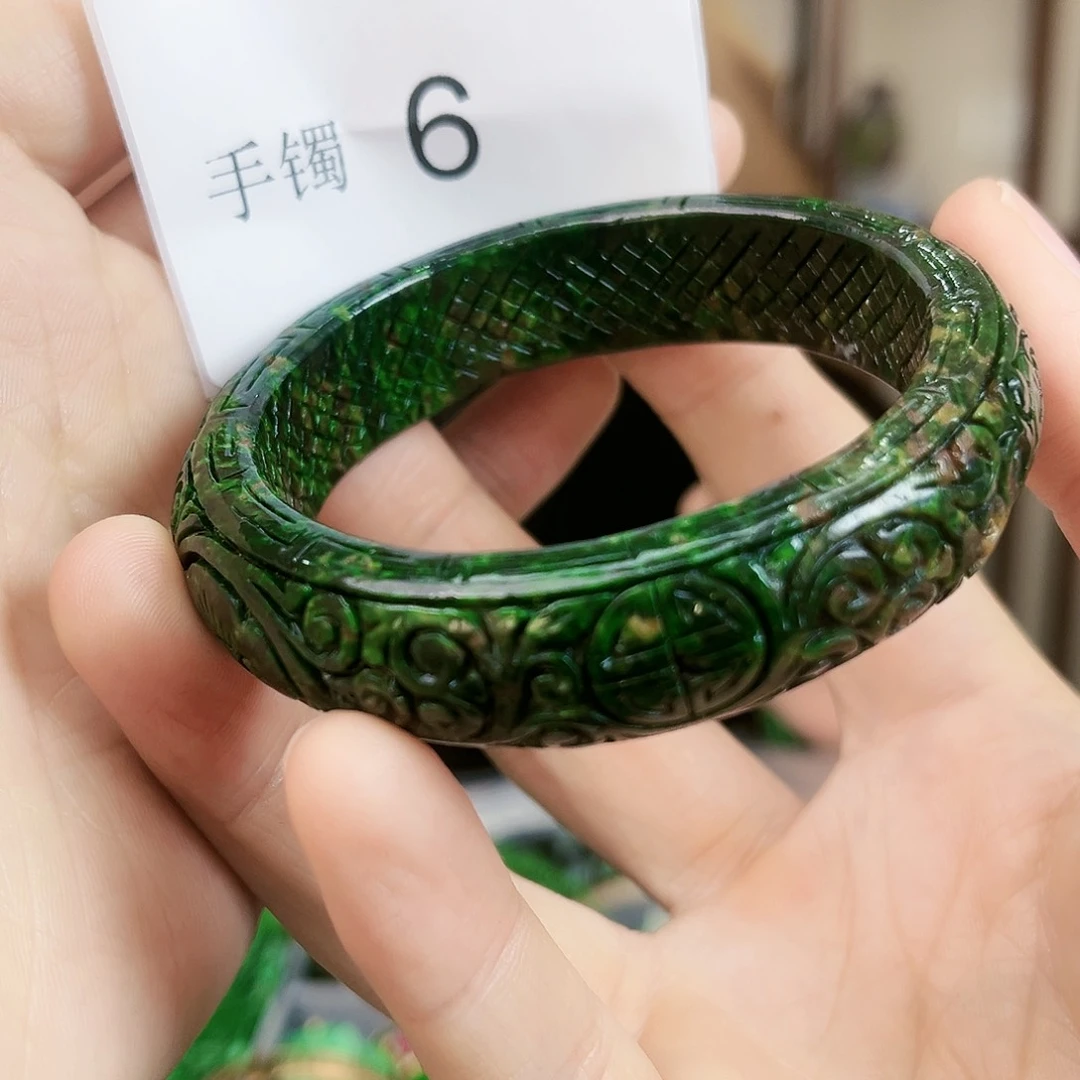 翡翠手镯未镶嵌手镯58.8