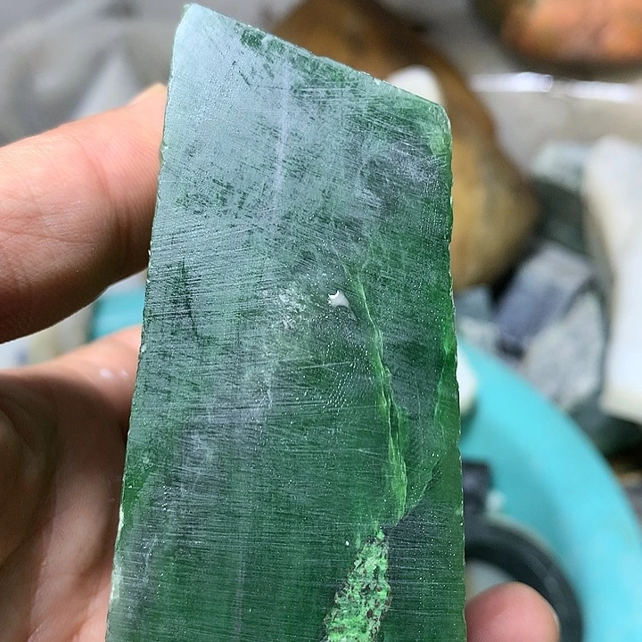 颈饰未镶嵌和田玉（糖玉）