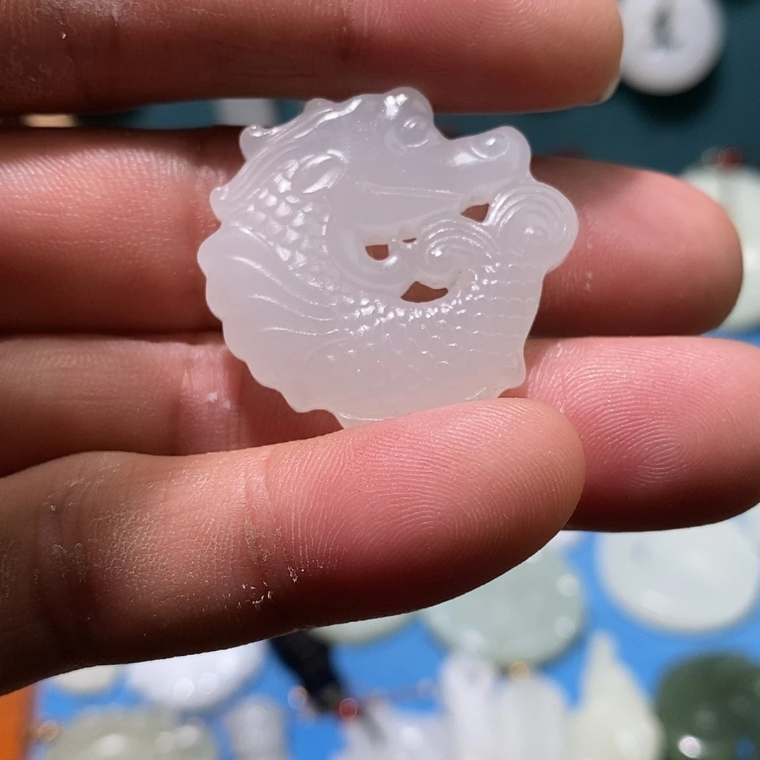 颈饰未镶嵌和田玉