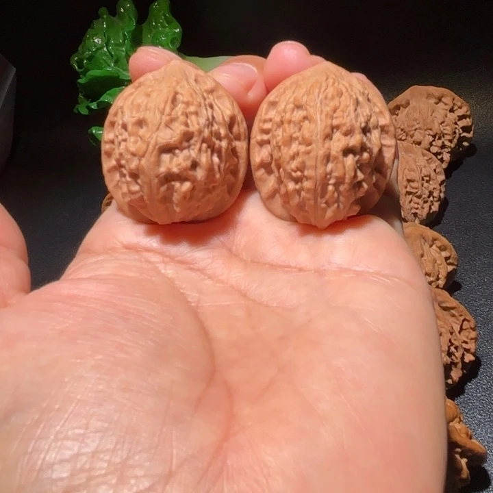 吊坠文玩核桃文玩核桃吊坠野生核桃32