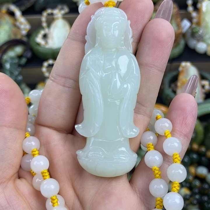 @***航透闪石质玉未镶嵌挂件