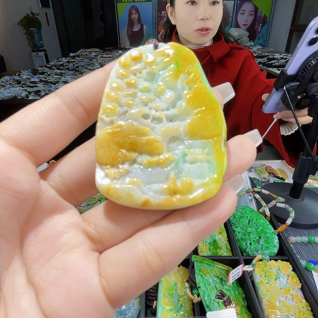 颈饰未镶嵌翡翠一