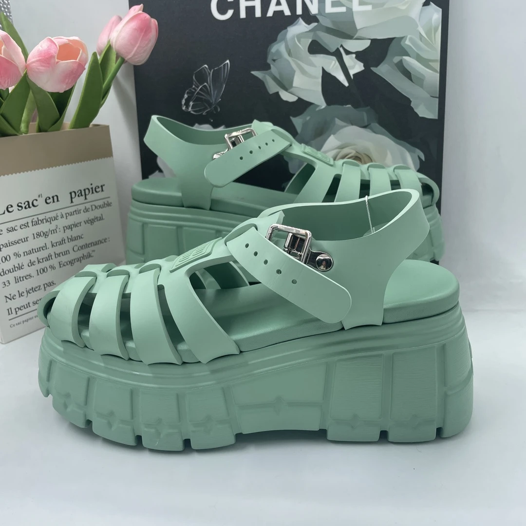 99新 MIU MIU/缪缪 青奢荟/38码/薄荷绿罗马风厚底凉鞋/////47151