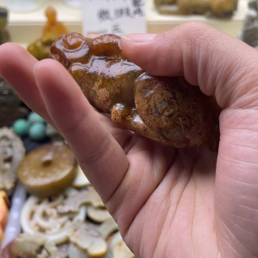 未镶嵌蛇纹石玉颈饰
