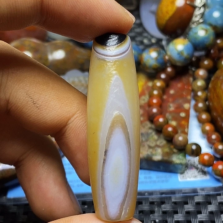 银***狼玛瑙/玉髓未镶嵌颈饰