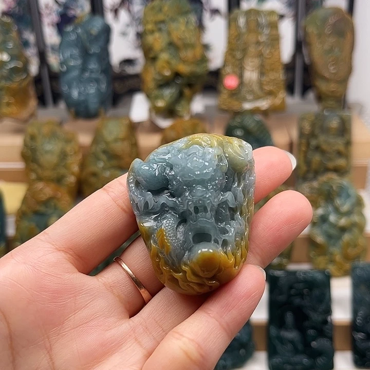 翡翠未镶嵌颈饰天然翡翠a货龙