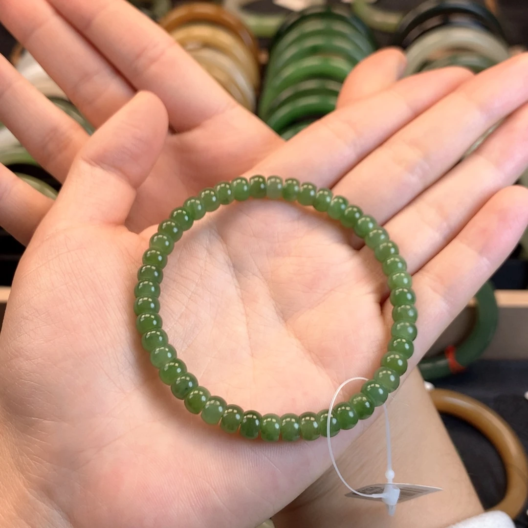 和田玉未镶嵌手串