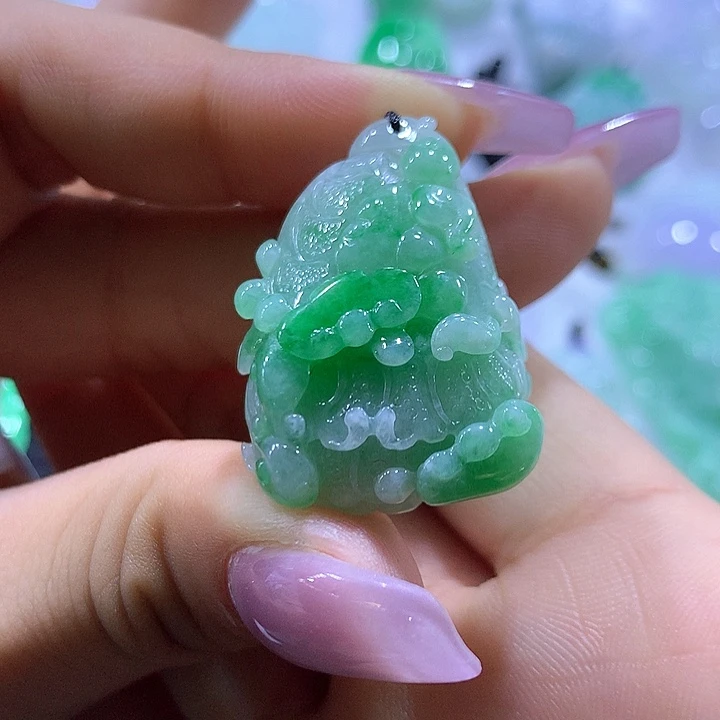 翡翠未镶嵌颈饰天然翡翠A货吊坠