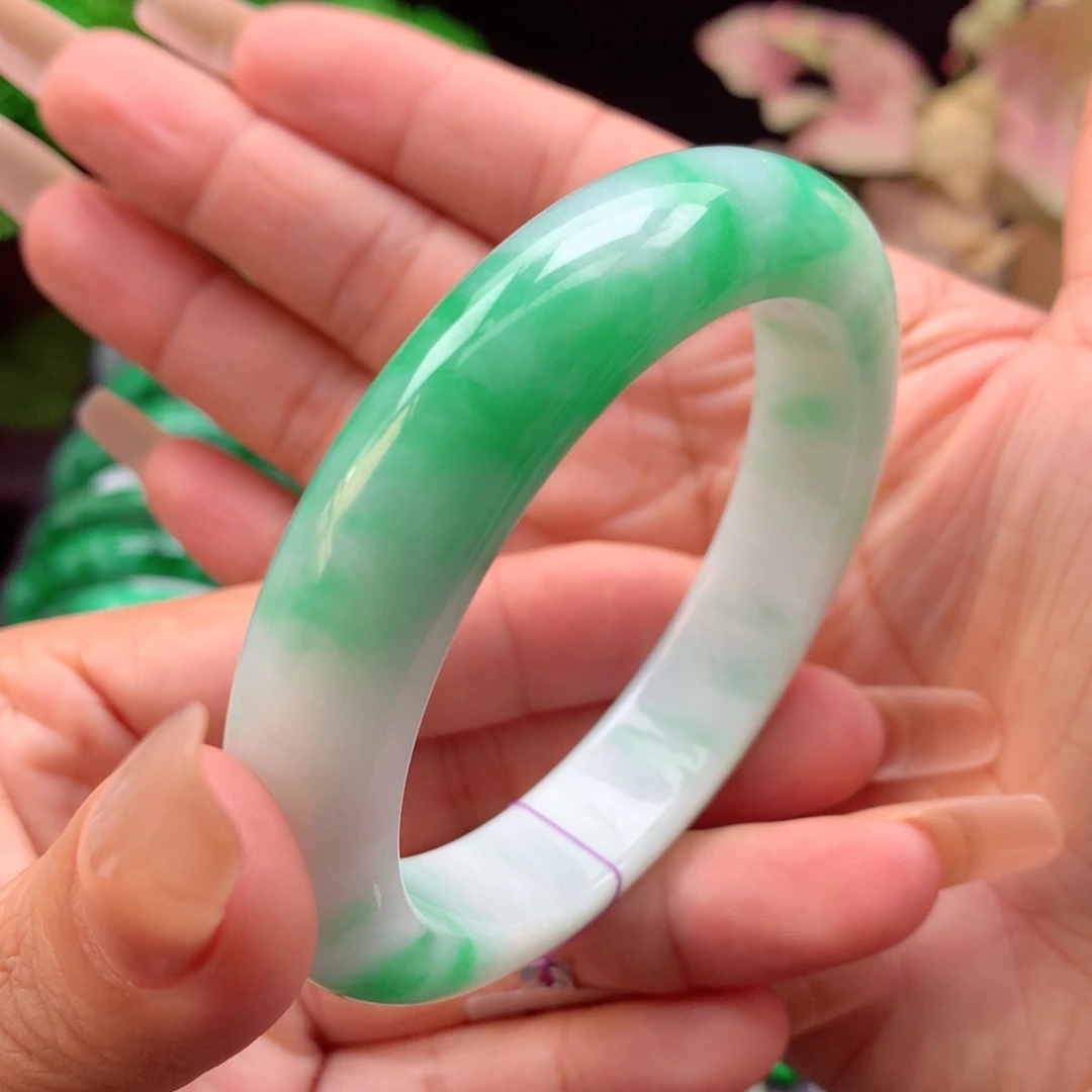 未镶嵌手镯翡翠缅甸