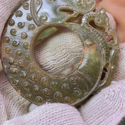 和田玉（糖玉）挂件未镶嵌