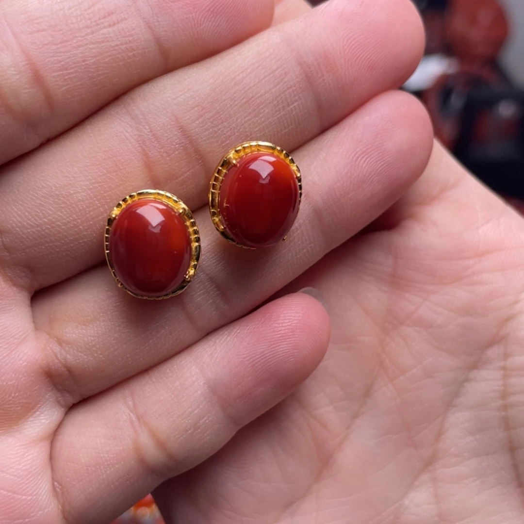 【闪购商品】银S925镶嵌蛋面耳钉南红玛瑙