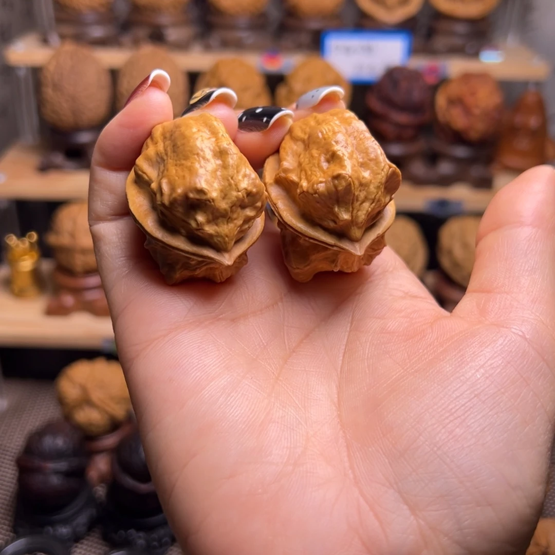 桃核把件甲壳虫H42、35……