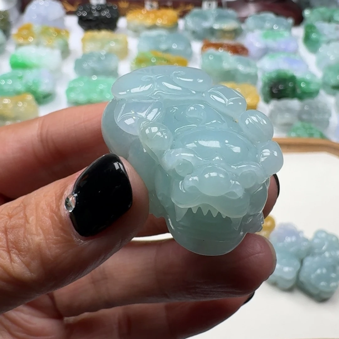 翡翠未镶嵌挂件貔貅