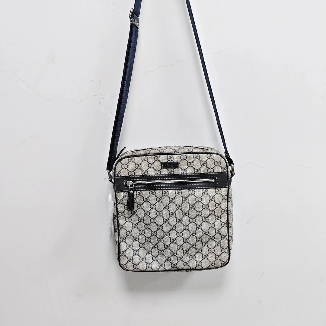 95新 GUCCI/古驰 G专属/古驰相机斜挎包/06001