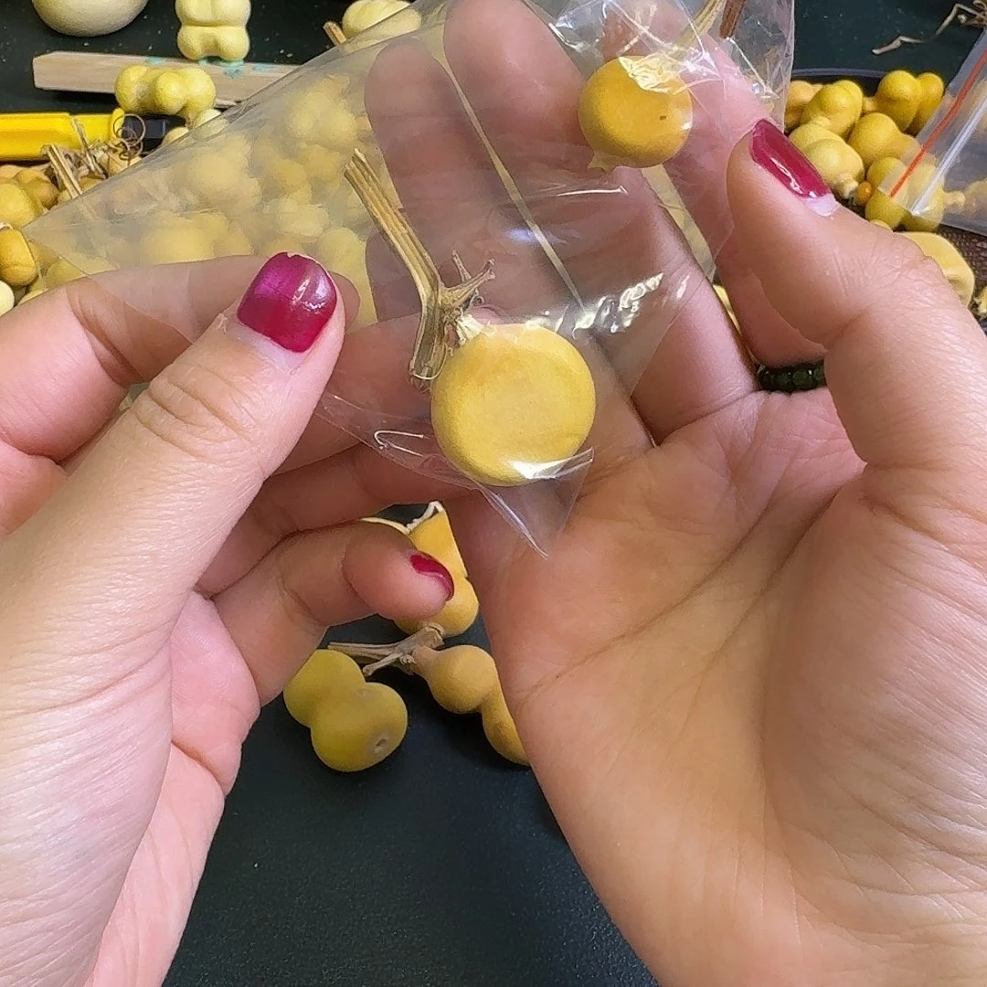 知***有大叶紫檀（黑酸枝木类）