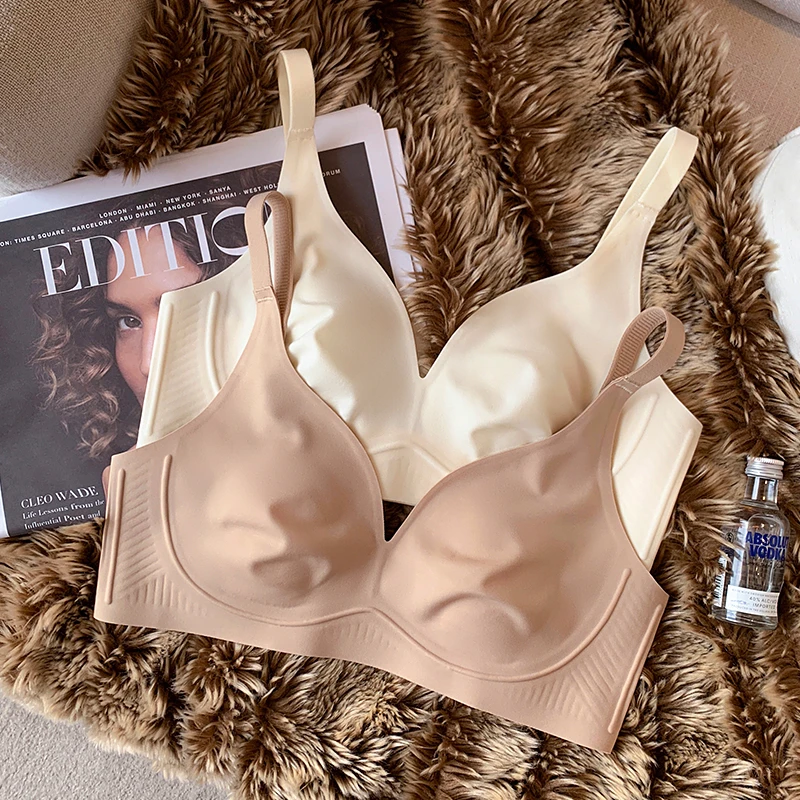 提未苏山茶花超薄兔耳朵杯粉底液内衣女大胸显小显瘦防下垂文胸罩