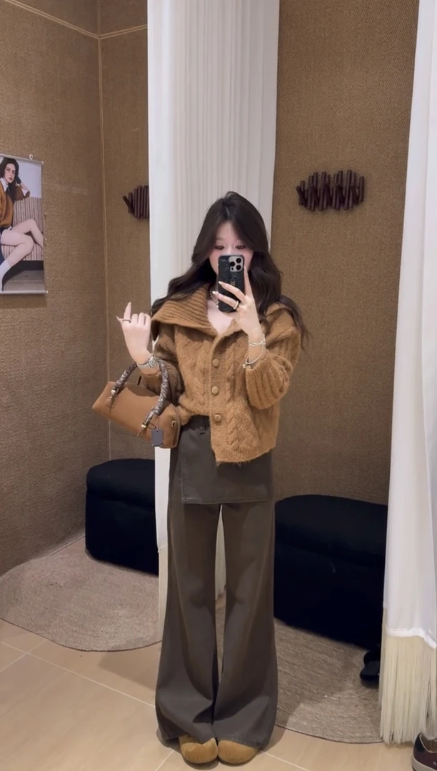 2025秋季新款韩系翻领毛衣女慵懒风针织衫上衣假两件屁帘阔腿裤