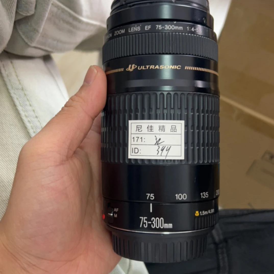 9新 佳能 卡口 二手单反相机/镜头（无配件）