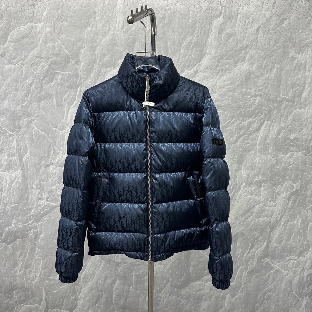 全新未使用 DIOR/迪奥 满印羽绒服 44码 P00463