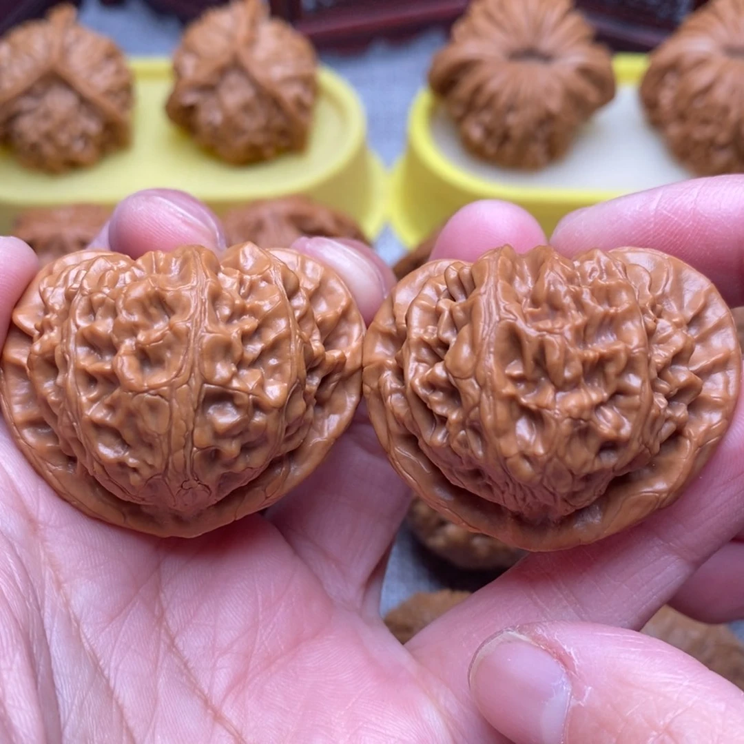 文玩核桃把件全品毕业桃心宫灯42尺