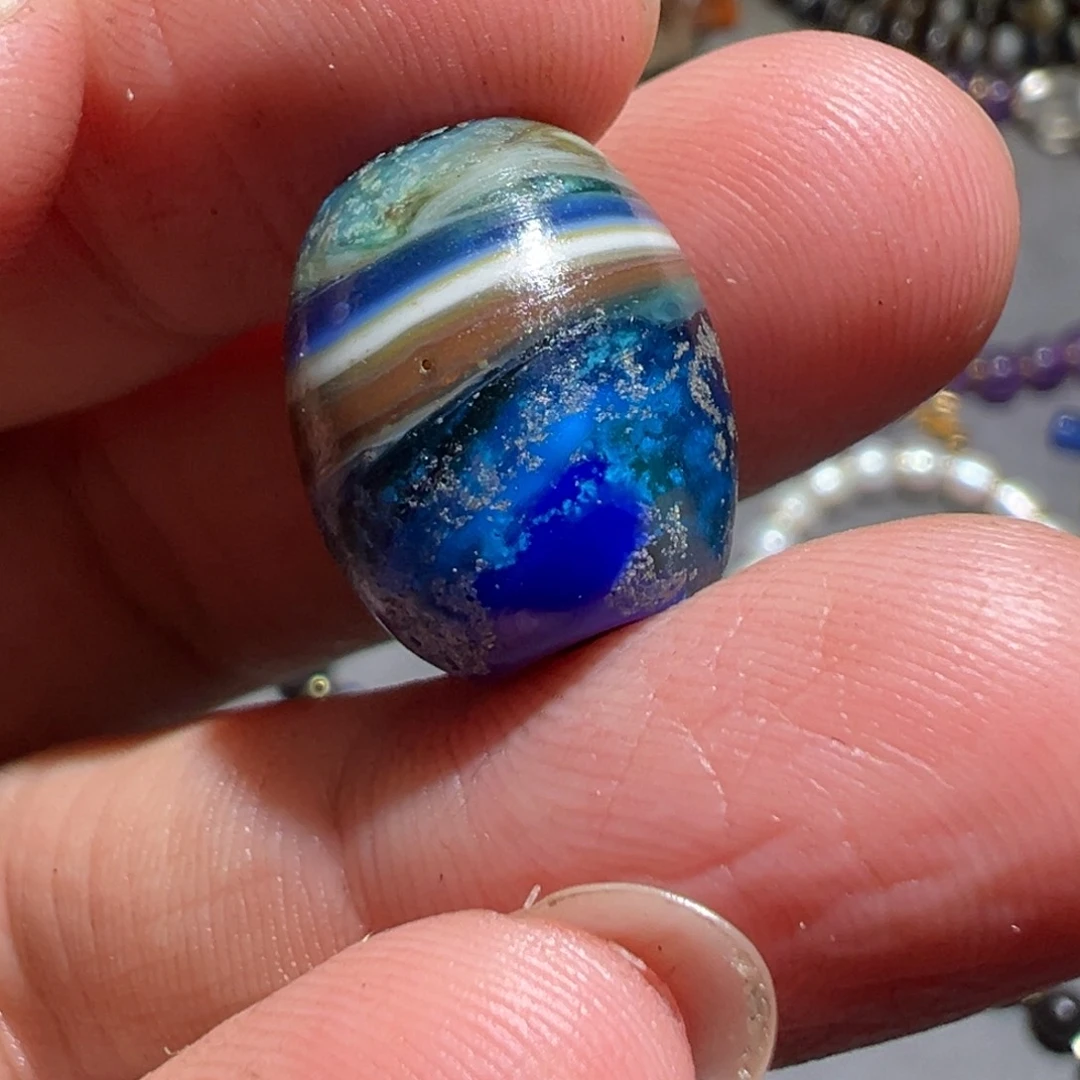 琉璃颈饰各种各样