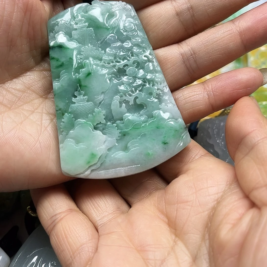 翡翠未镶嵌颈饰翡翠吊坠