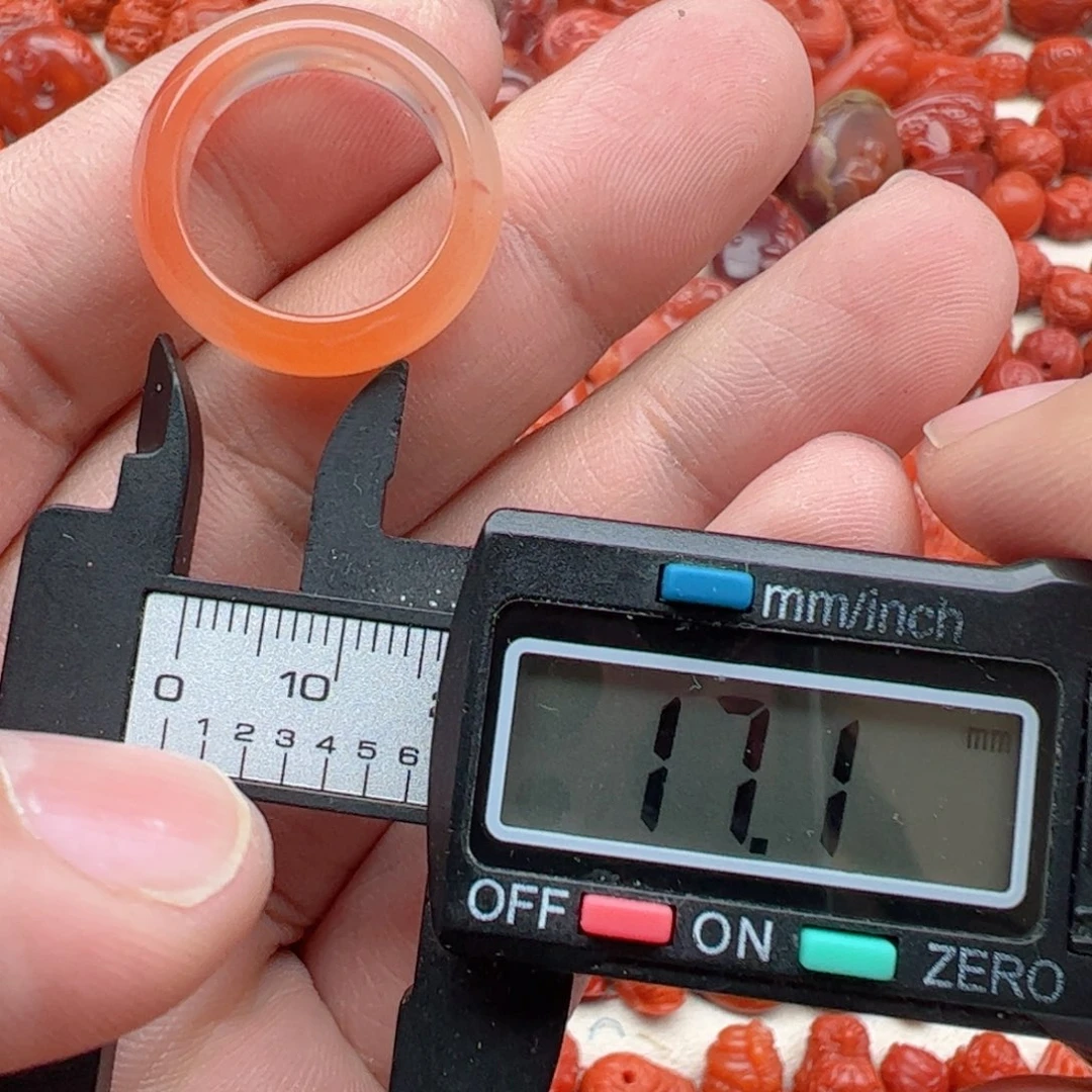 南红玛瑙配饰未镶嵌