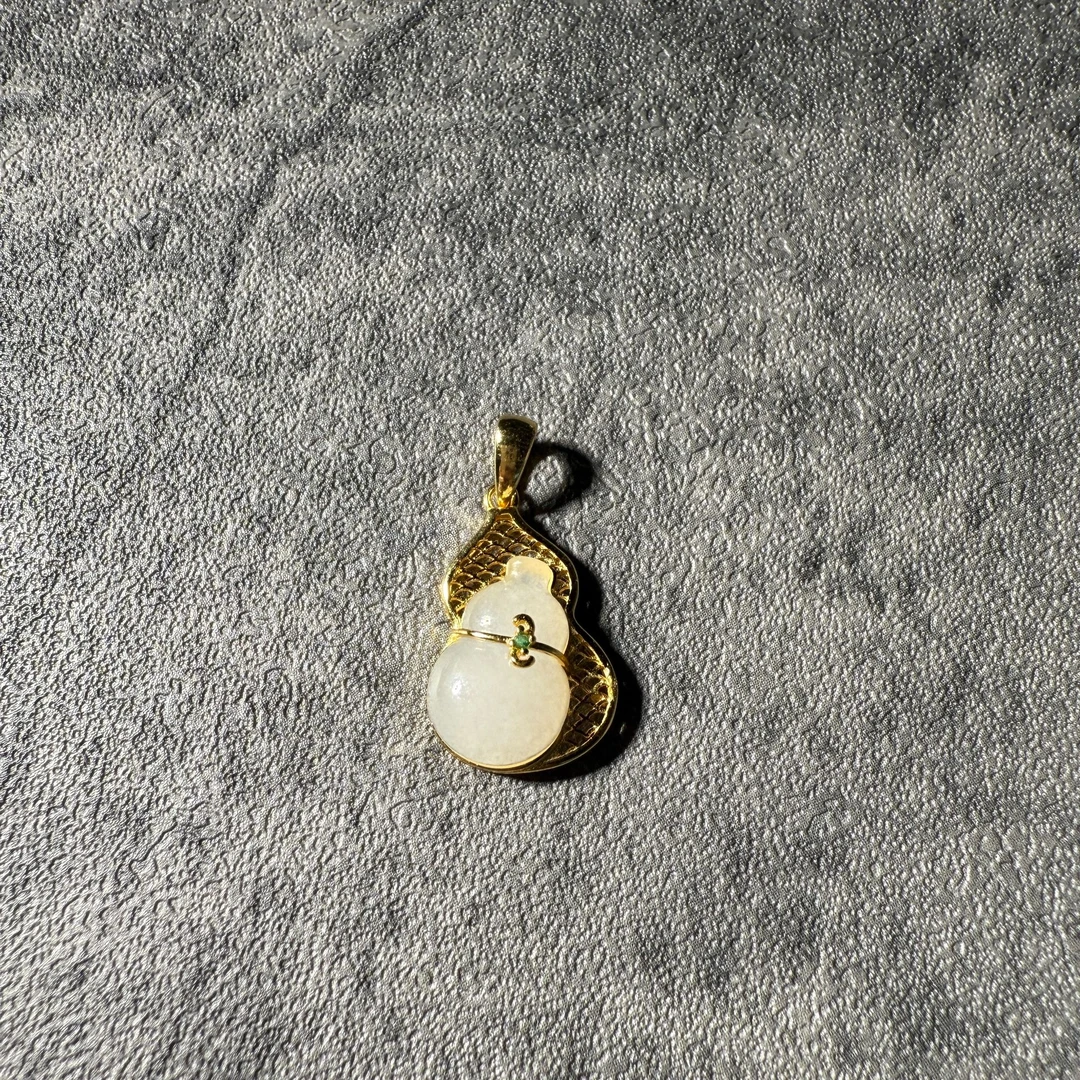 GN102911 和田玉青海白葫芦吊坠