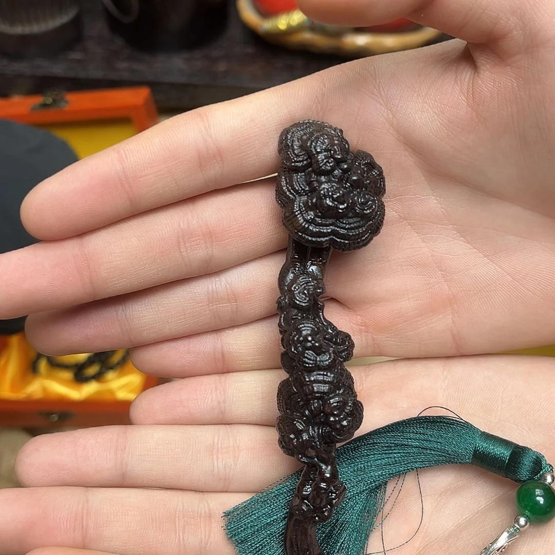 大叶紫檀（黑酸枝木类）