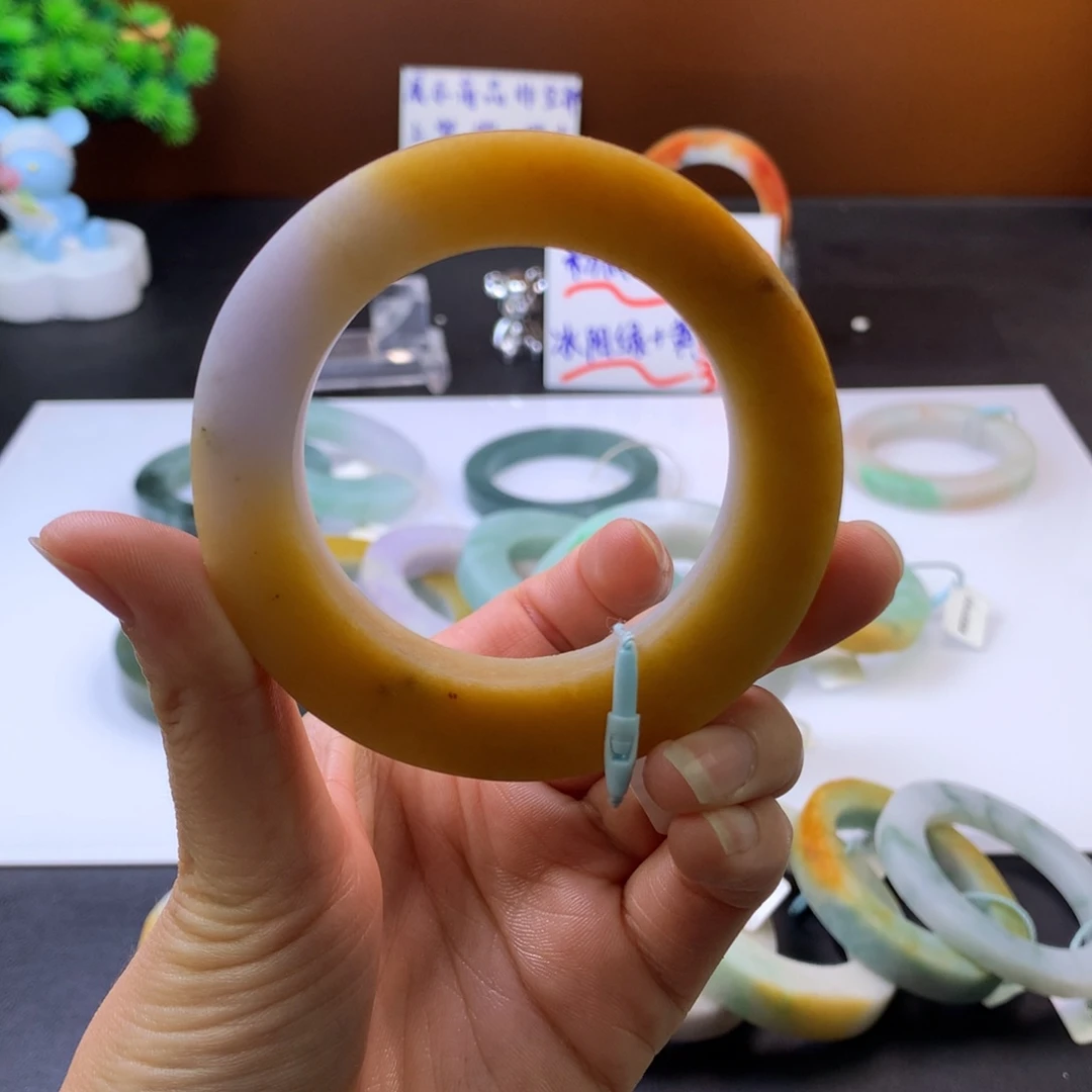 定制翡翠翡翠未镶嵌燕*