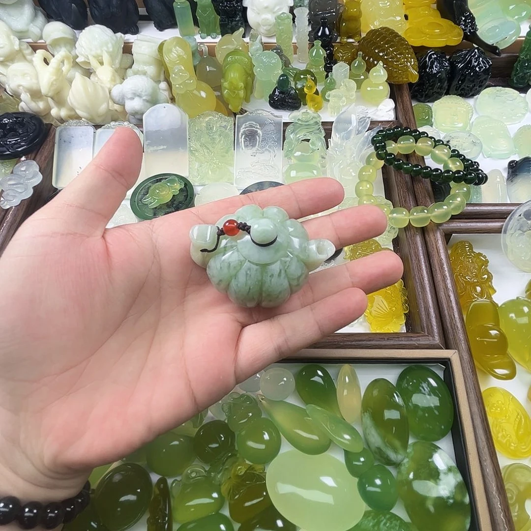 未镶嵌岫玉吊坠(不含链)
