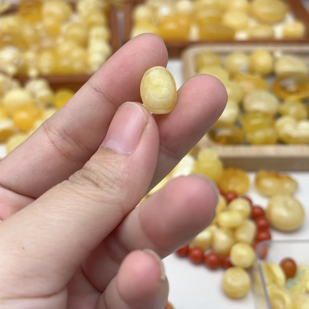 裸石蜜蜡未镶嵌配饰