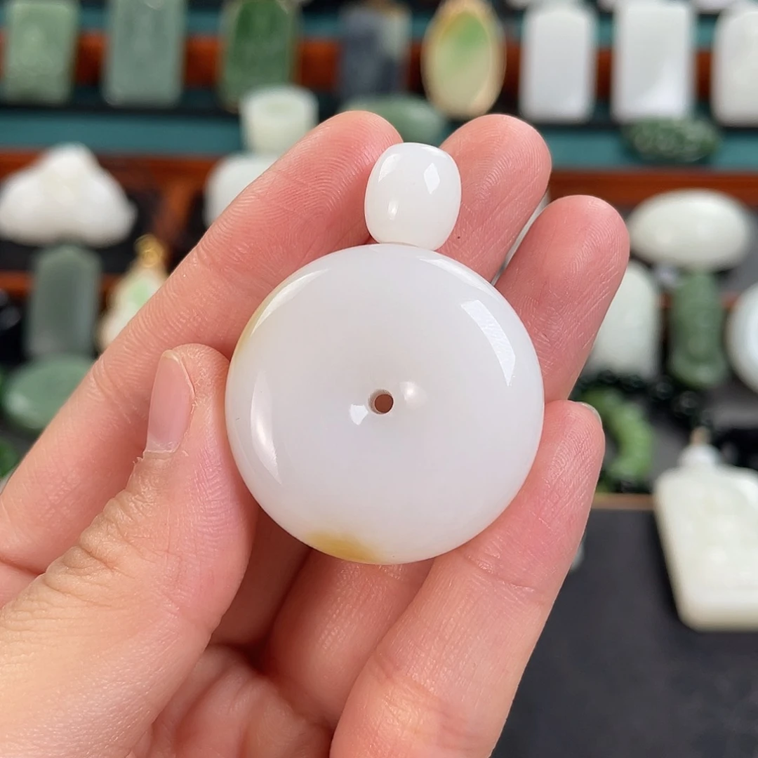 未镶嵌和田玉挂件